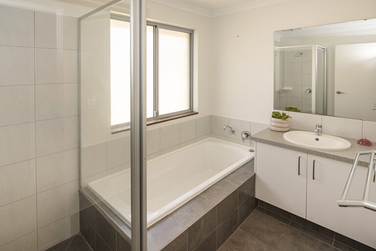 16 Cabot Close gallery