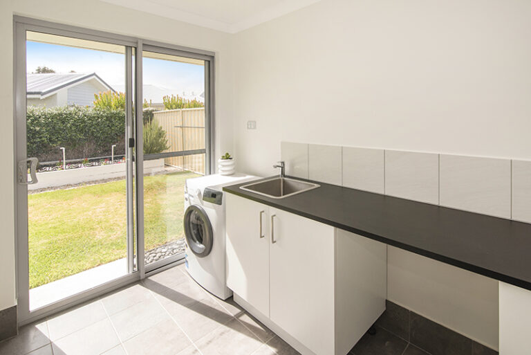 16 Cabot Close gallery