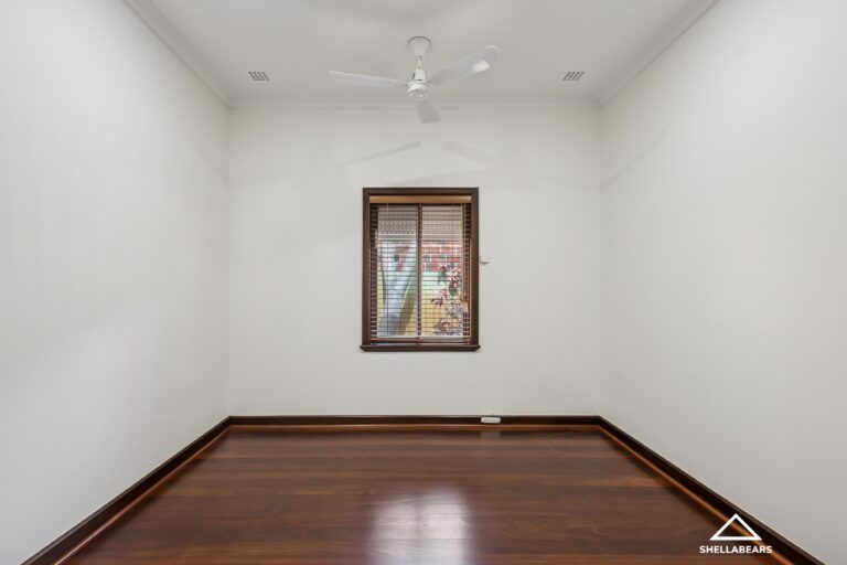1A Second Avenue gallery