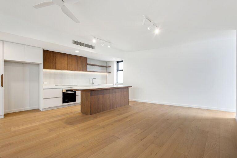 10/8 McCabe Street gallery