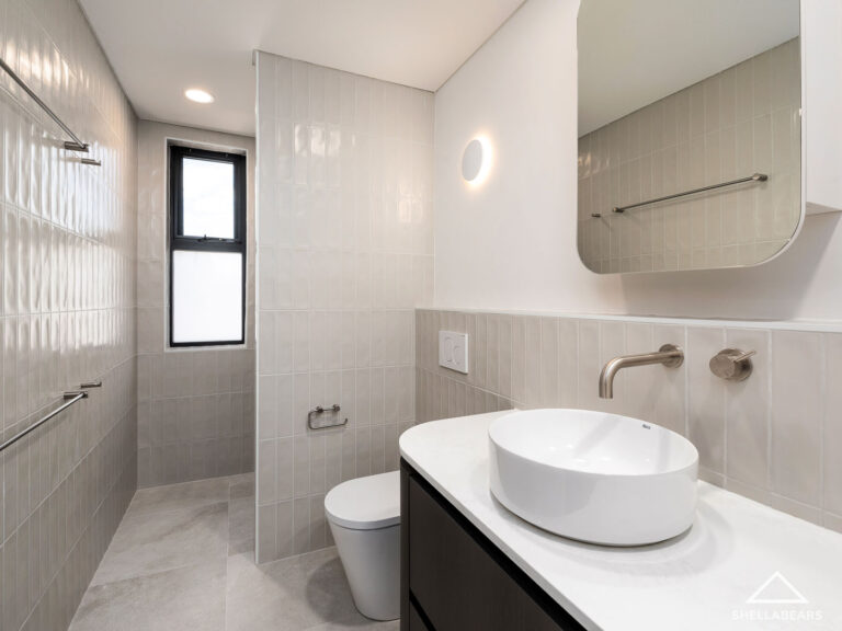 2/8 McCabe Street gallery