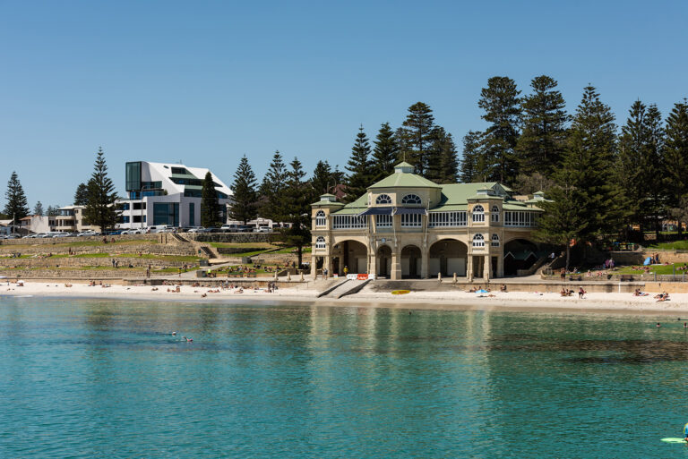 4/110 Marine Parade gallery