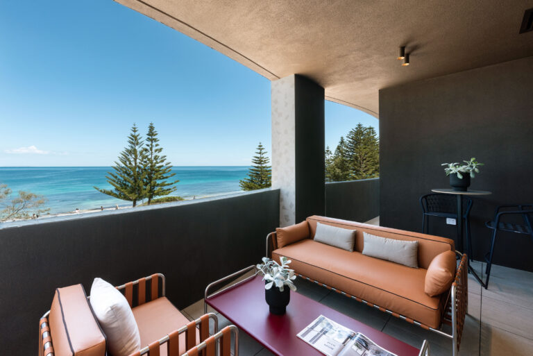 4/110 Marine Parade gallery