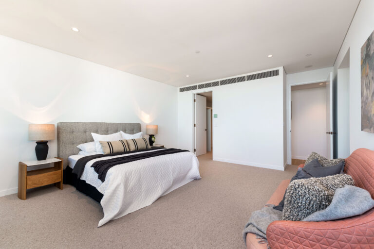 4/110 Marine Parade gallery