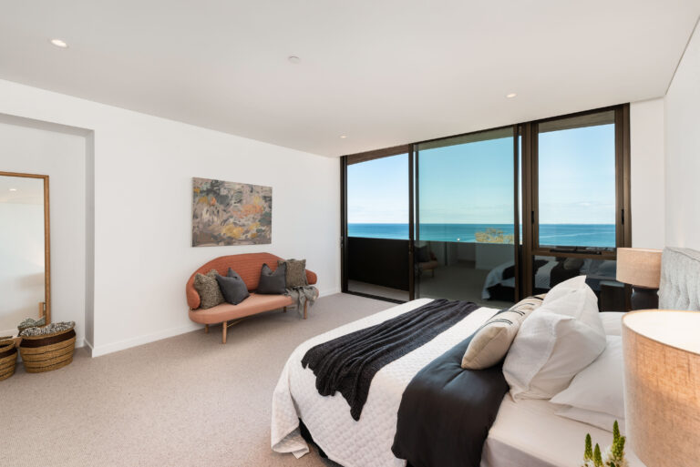 4/110 Marine Parade gallery