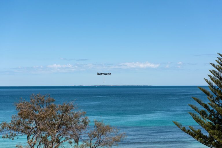 4/110 Marine Parade gallery