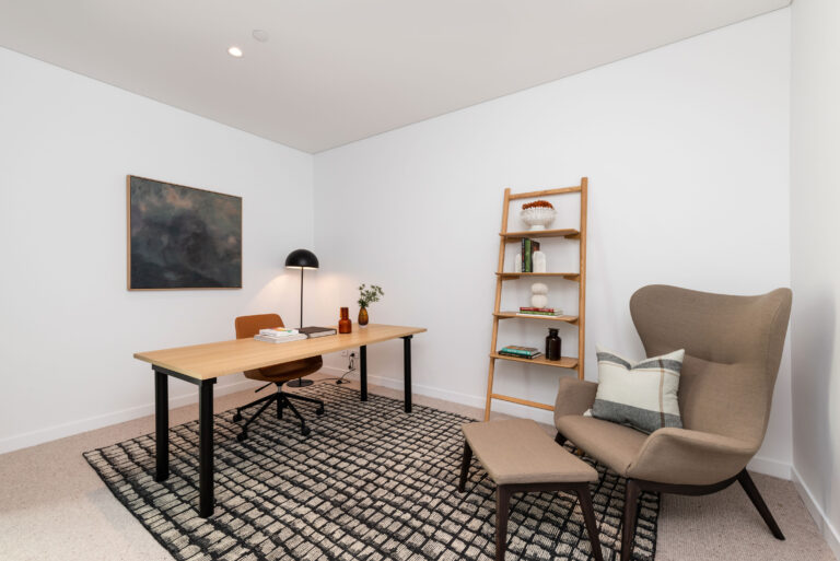 4/110 Marine Parade gallery