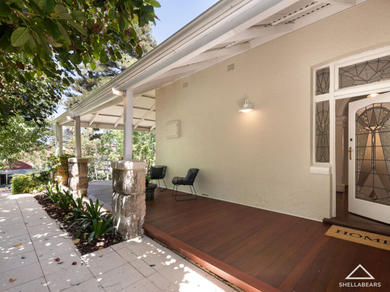 32 John Street gallery