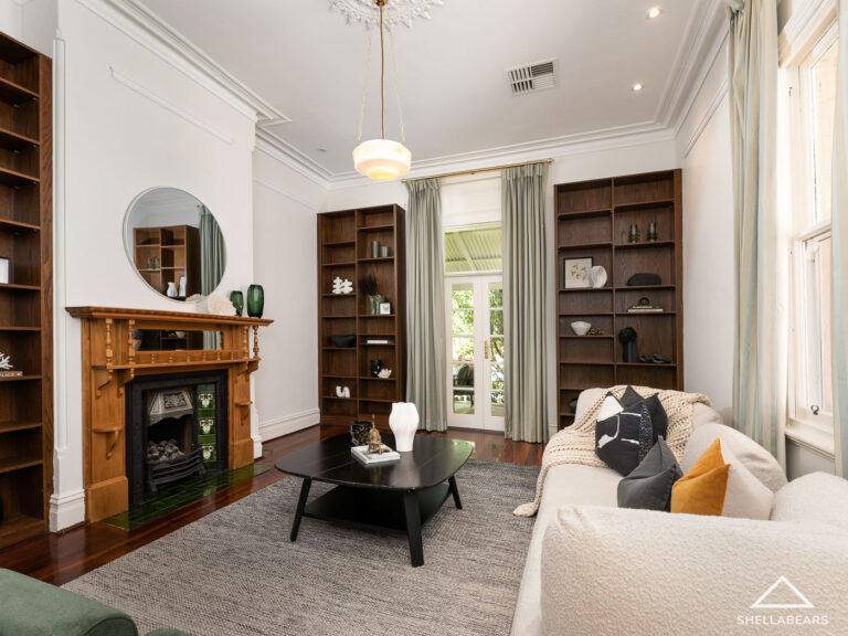 32 John Street gallery