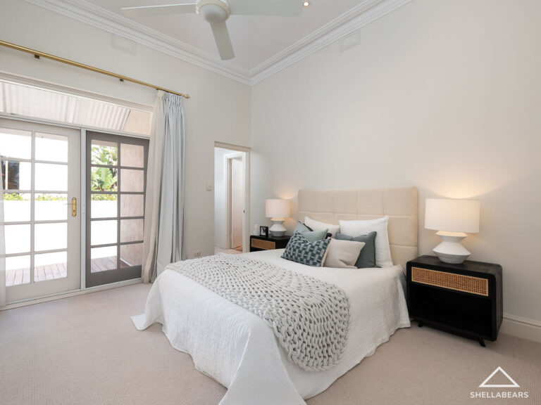 32 John Street gallery