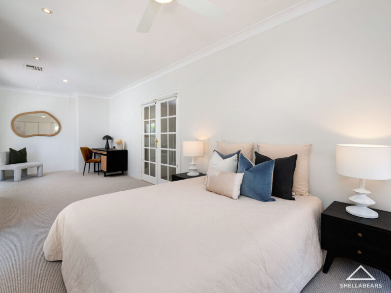 32 John Street gallery