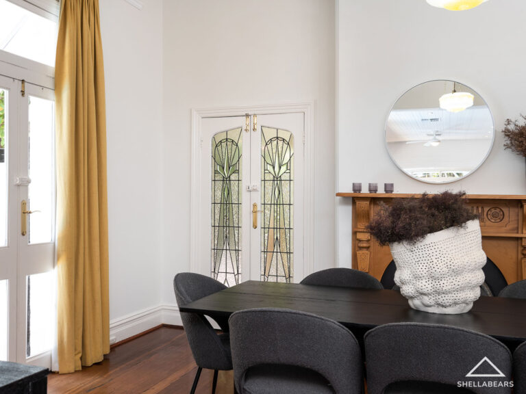 32 John Street gallery