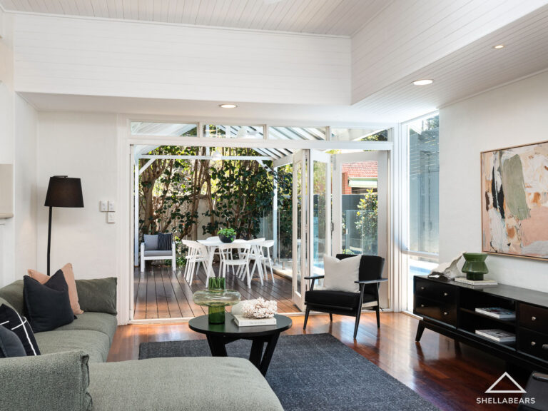 32 John Street gallery