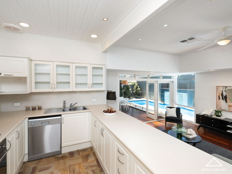 32 John Street gallery