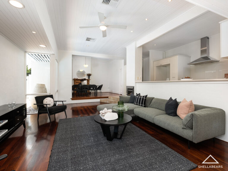 32 John Street gallery