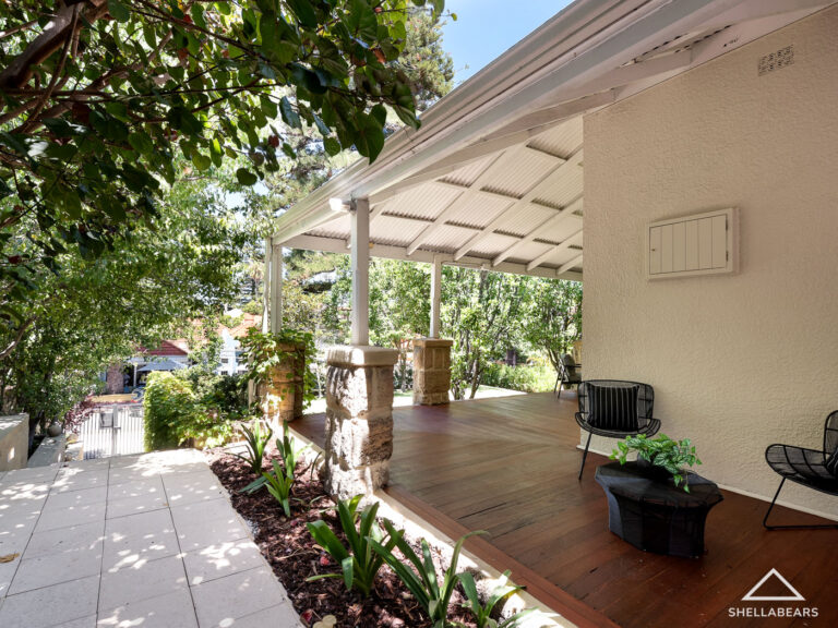 32 John Street gallery