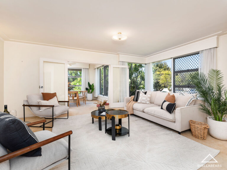 2/30 Queenslea Drive gallery