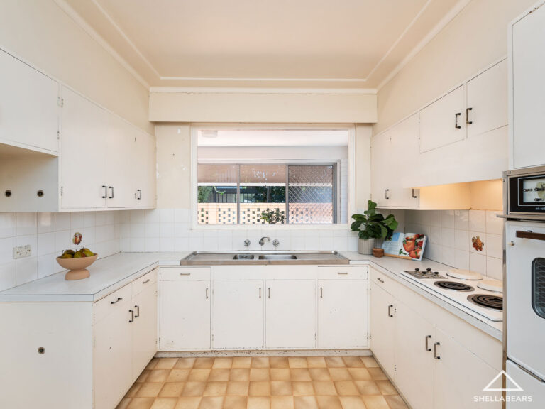 2/30 Queenslea Drive gallery