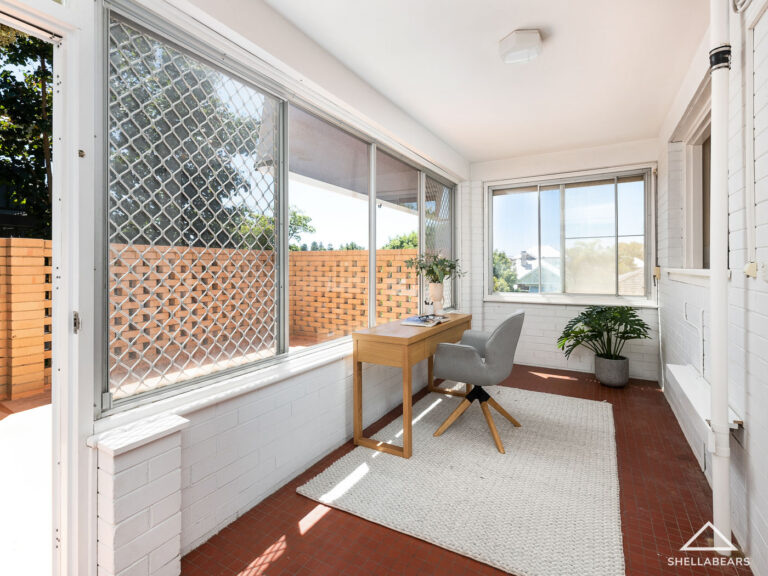 2/30 Queenslea Drive gallery