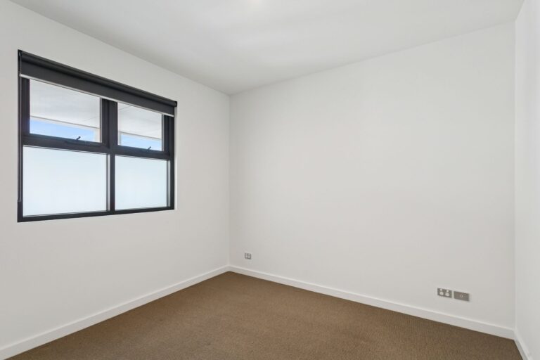 93/7 Davies Road gallery