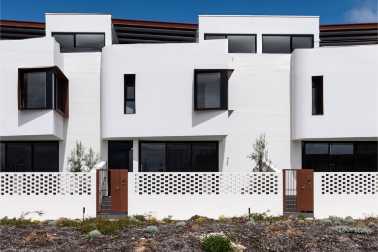 3/8 McCabe Street gallery