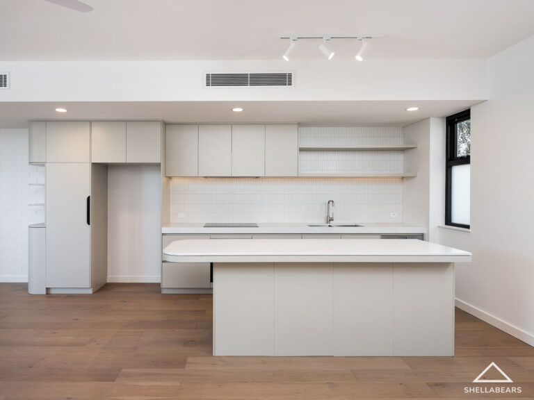 3/8 McCabe Street gallery