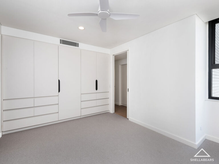 3/8 McCabe Street gallery