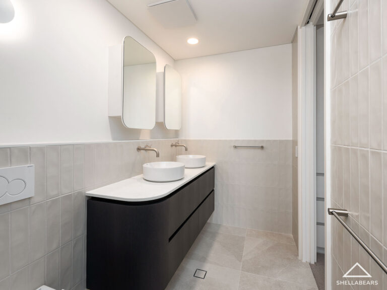 3/8 McCabe Street gallery