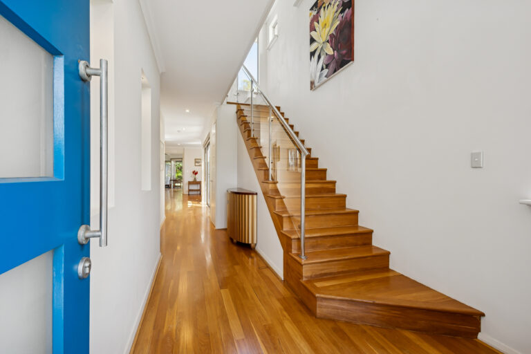 25 Lyons Street gallery