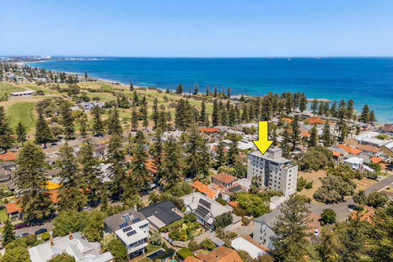 5/22 John Street gallery