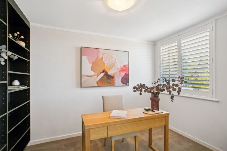 5/22 John Street gallery