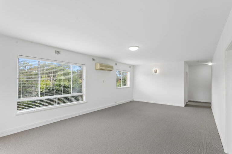 4/7 Bindaring Parade gallery