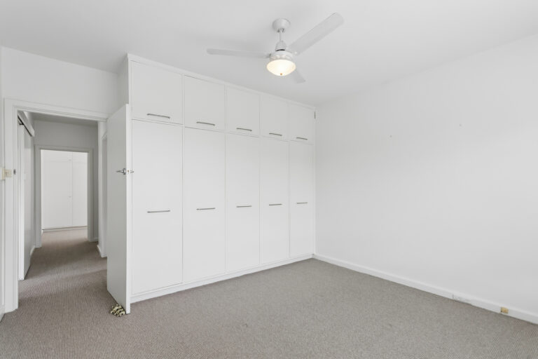 4/7 Bindaring Parade gallery