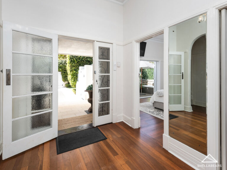 3 Hamersley Street gallery