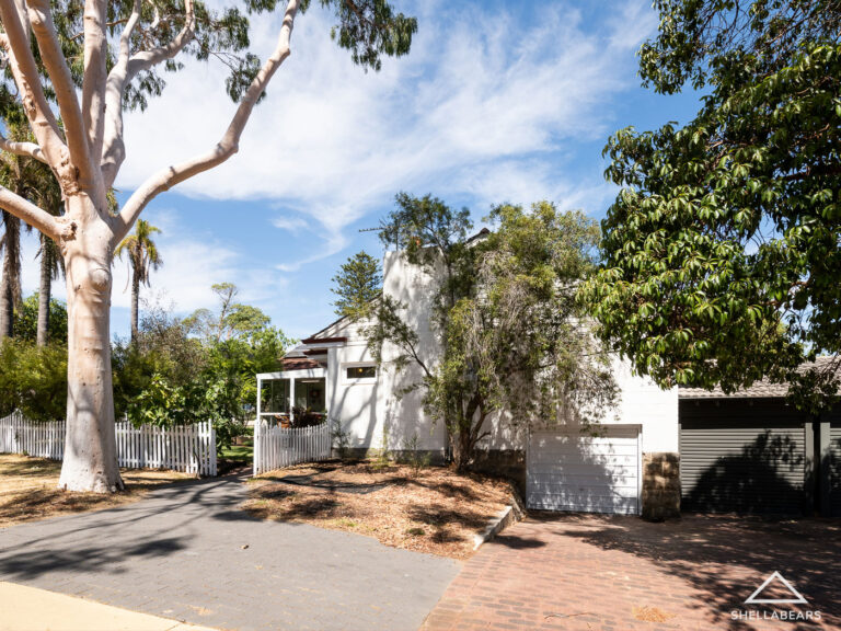 13 College Road gallery