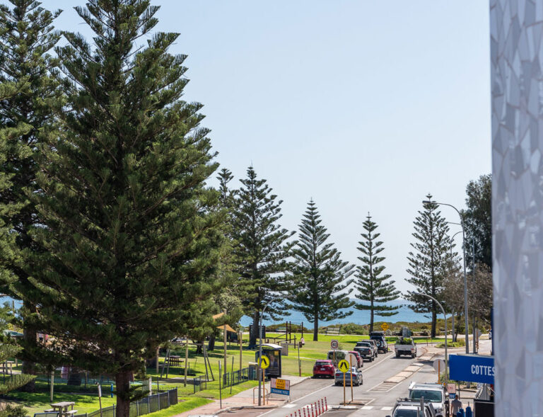 1/110 Marine Parade gallery