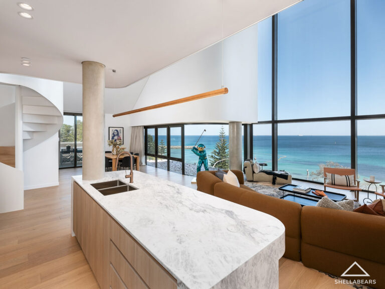 8/110 Marine Parade gallery