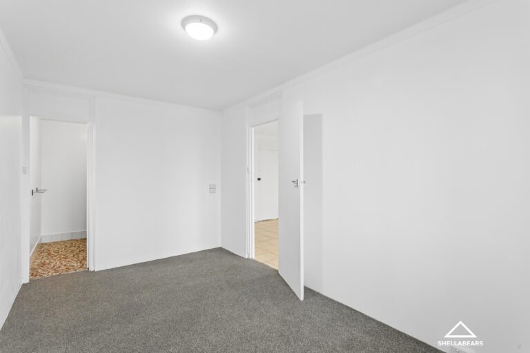211/69 Leonard Street gallery