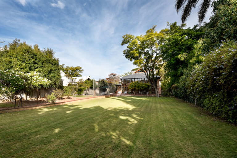30 Airlie Street gallery