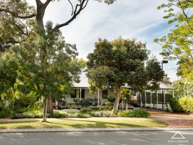 30 Airlie Street gallery