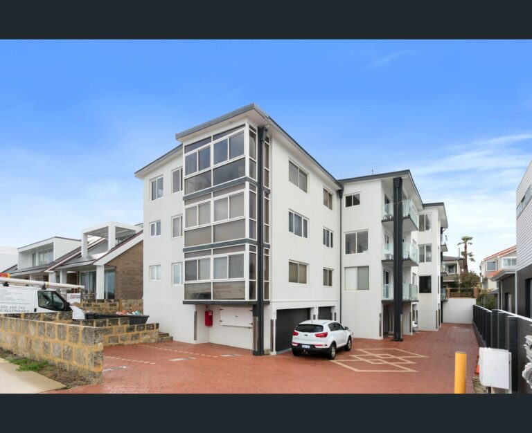 2/232 Marine Parade gallery