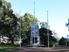 Gosford Cenotaph in its setting Gosford Cenotaph in its setting