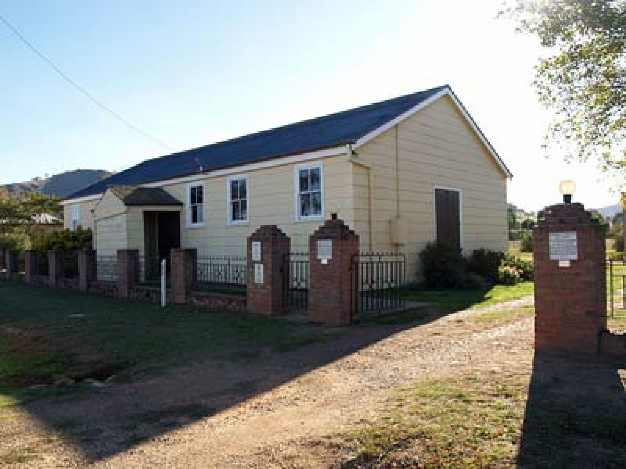 Photograph of Brungle Memorial Hall, Honour Roll and Gate  war memorial