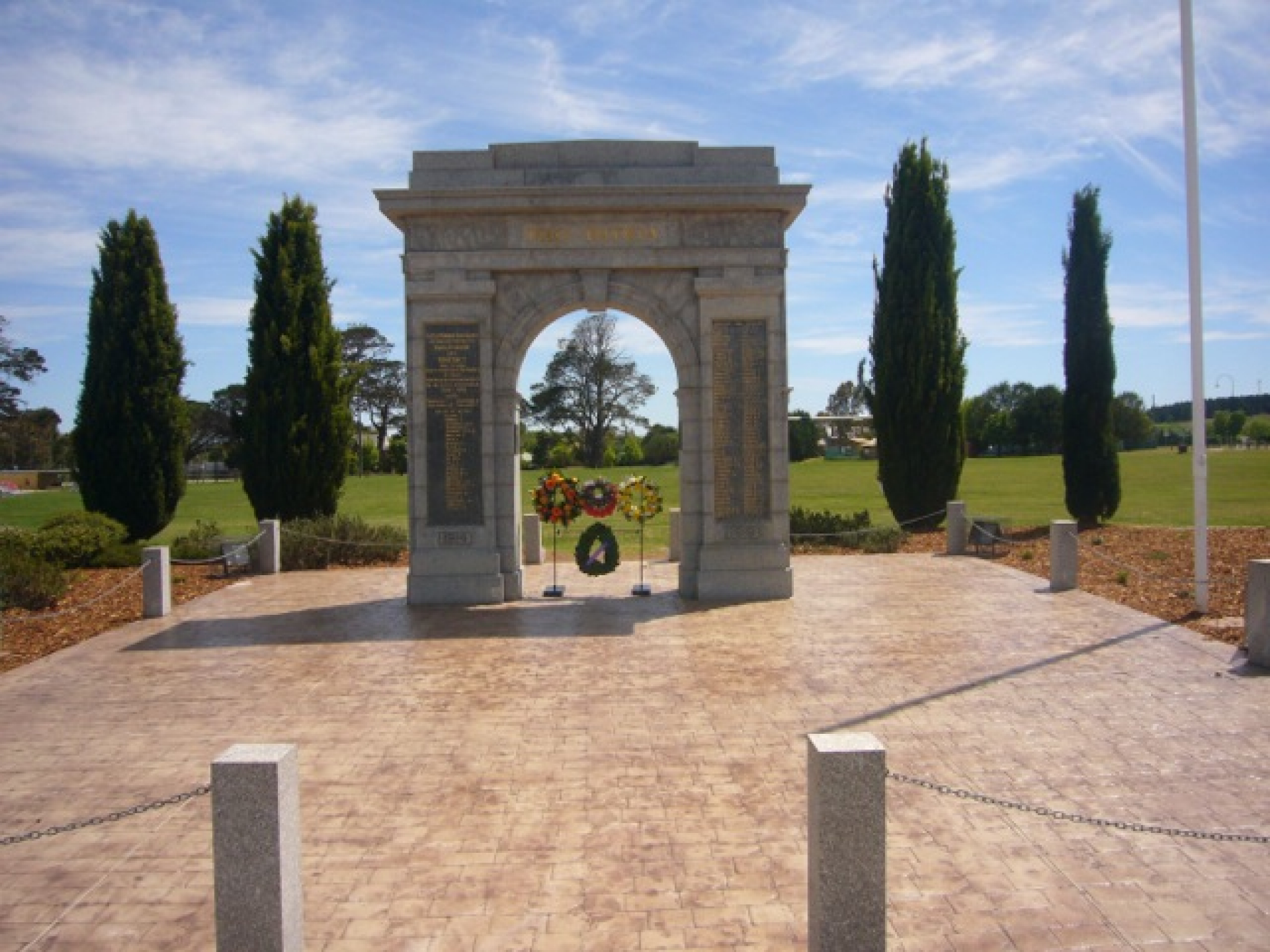 Photograph of Bungendore and District War Memorial  war memorial