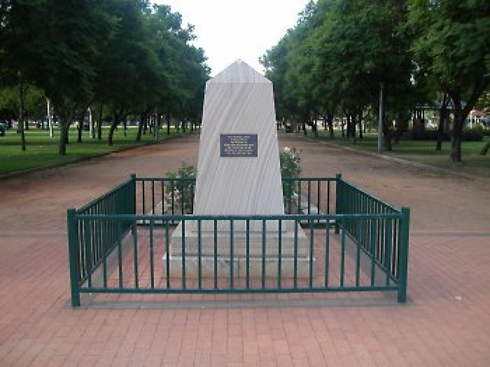 Dubbo Memorial Drive, Rose Garden and Honour Rolls NSW War Memorials