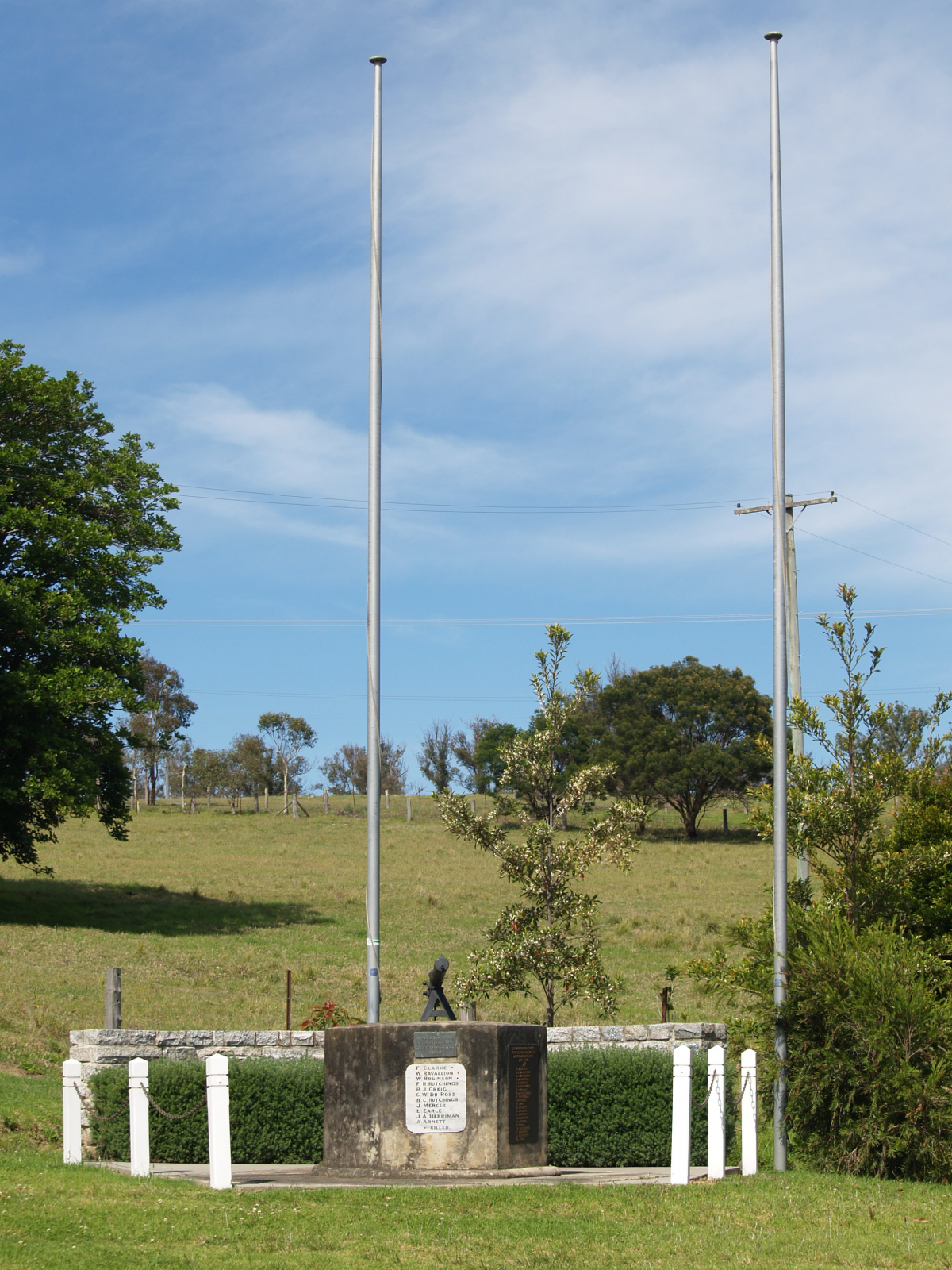 Photograph of Bergalia First and Second World Wars Memorial  war memorial