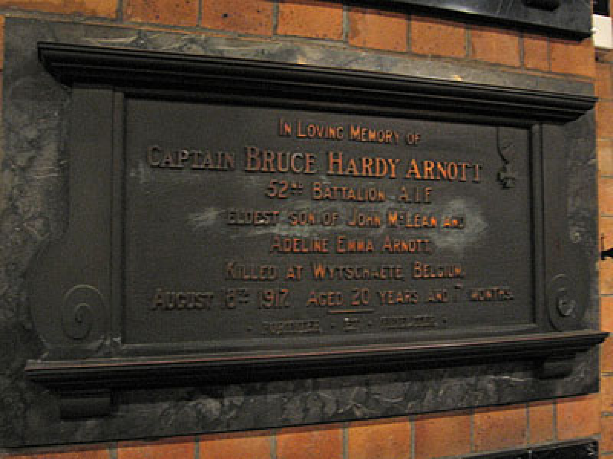Photograph of Bruce Hardy Arnott Memorial Plaque  war memorial