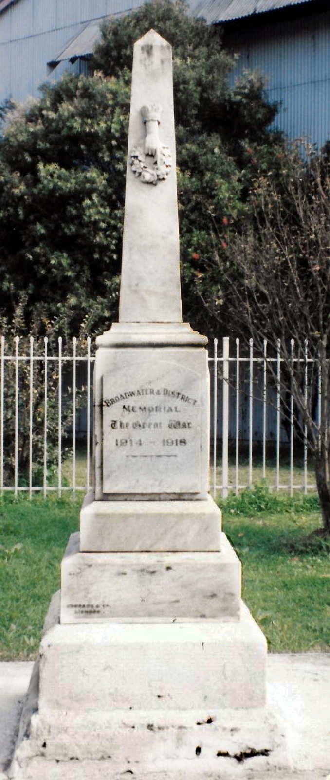 Photograph of Broadwater and District War Memorial  war memorial