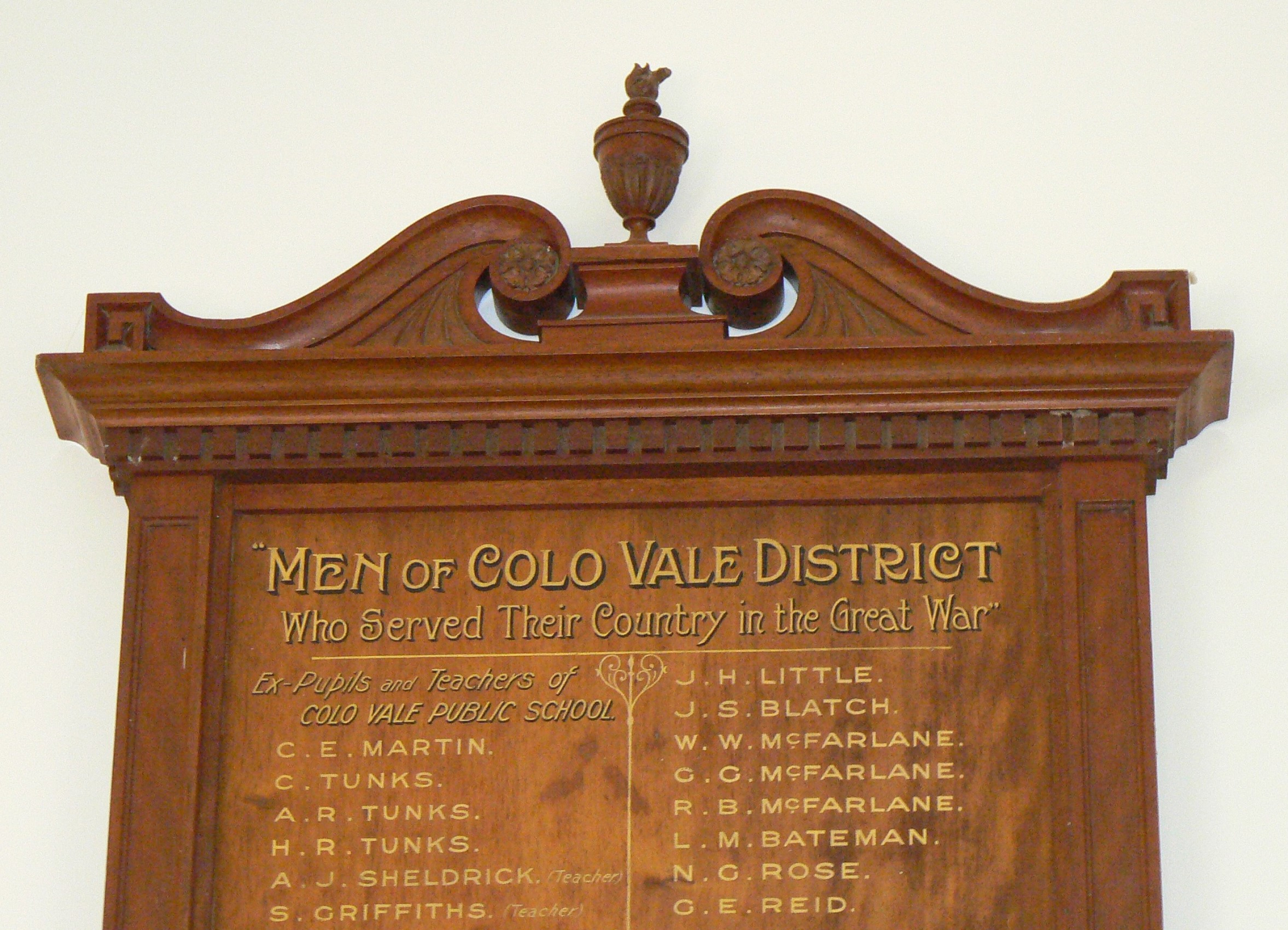 Photograph of Colo Vale Public School Great War Honour Roll  war memorial