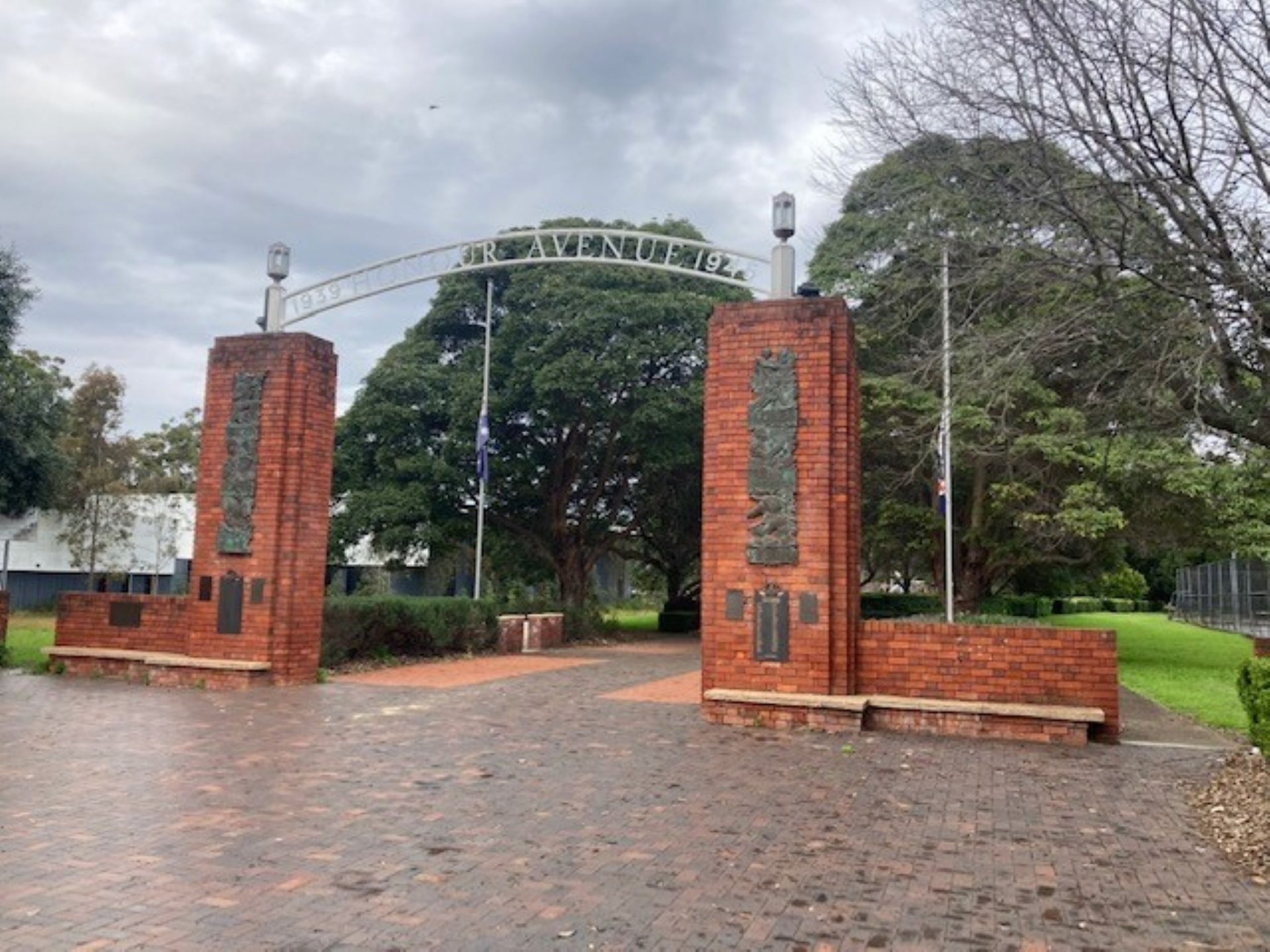 Fairfield Park Honour Avenue NSW War Memorials Register
